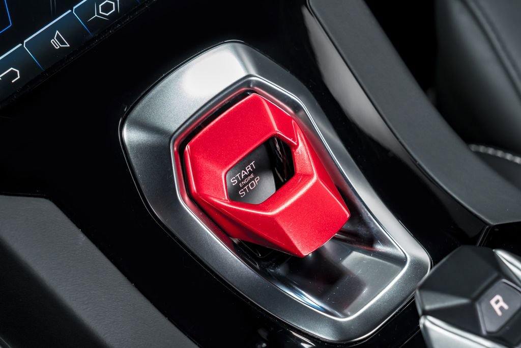 Used 2020 Lamborghini Huracan EVO RWD image 28