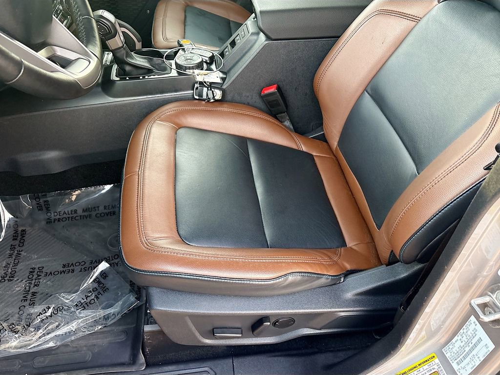 Used 2024 Ford Bronco Outer Banks image 19