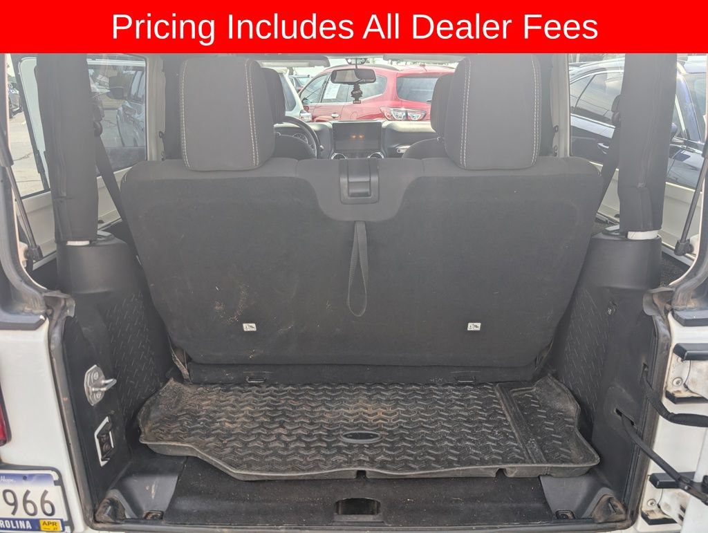 Used 2015 Jeep Wrangler Rubicon w/ Dual Top Group AWD/4WD image 11