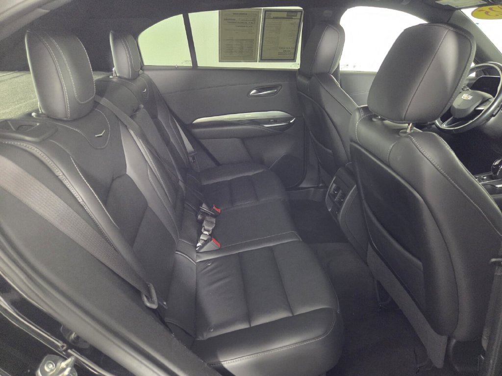 Used 2025 Cadillac XT4 Premium Luxury FWD image 28