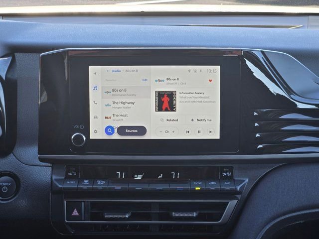 Used 2025 Toyota Camry LE image 18