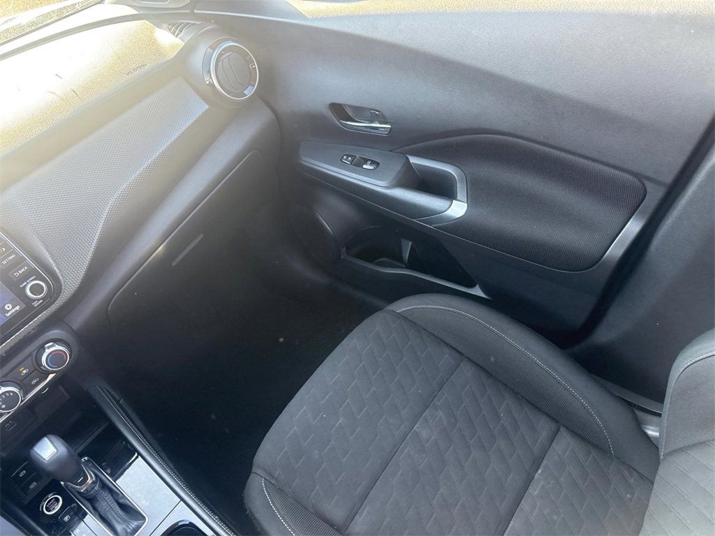 Used 2023 Nissan Kicks SV image 15