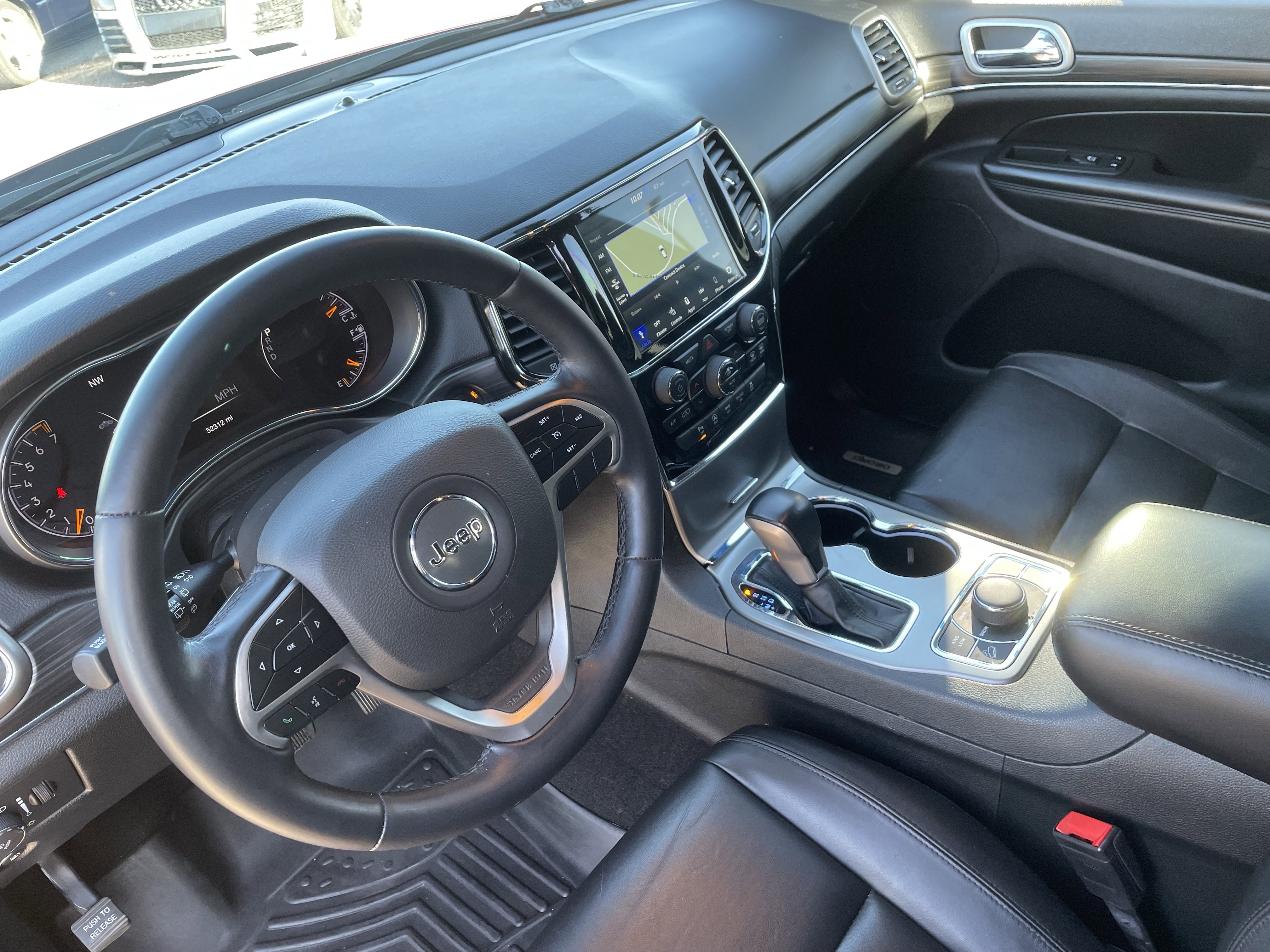 Used 2022 Jeep Grand Cherokee Limited image 18