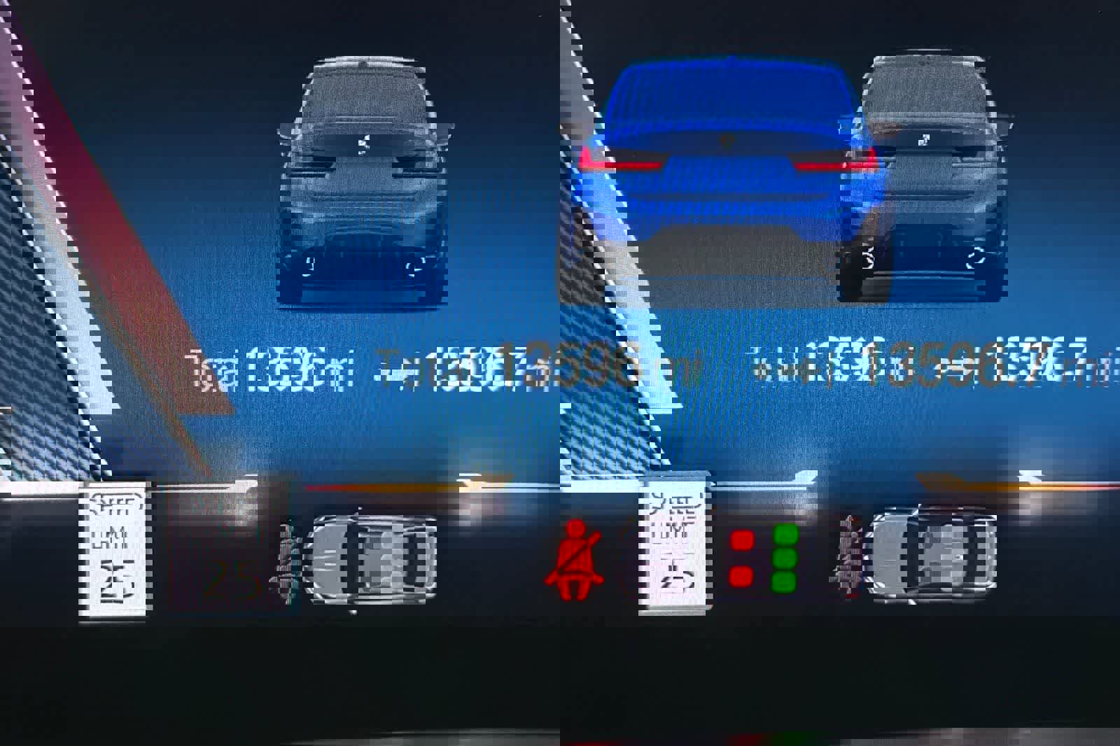 Certified 2023 BMW 330i Sedan w/ M Sport Package RWD image 25