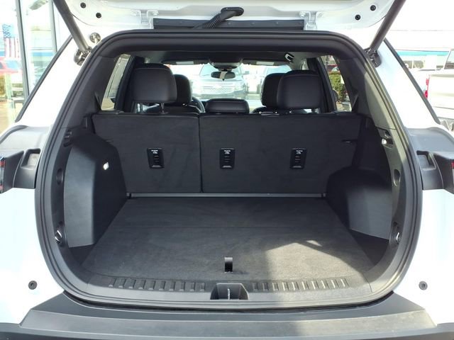 Used 2025 Chevrolet Equinox LT w/ Convenience Package II FWD image 19