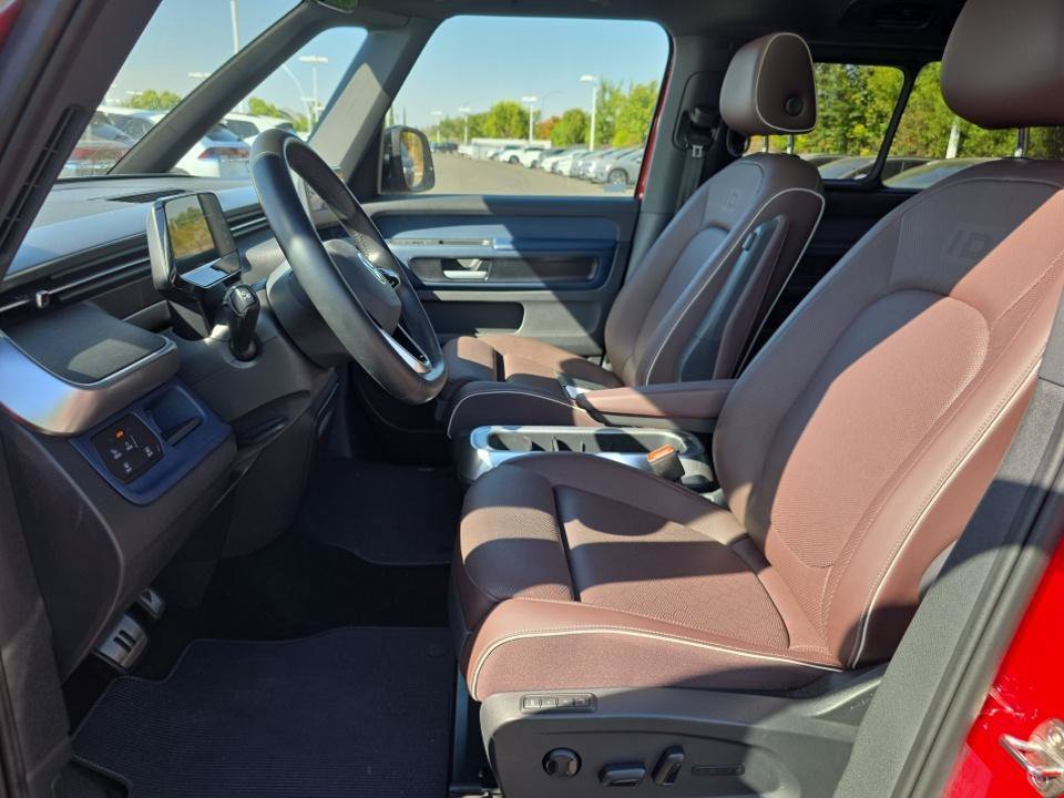 Certified 2025 Volkswagen ID. Buzz Pro S Plus RWD image 2