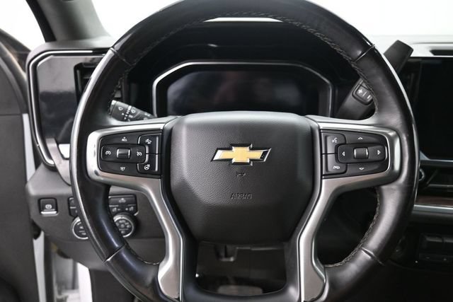Used 2025 Chevrolet Silverado 2500 LT AWD/4WD image 12