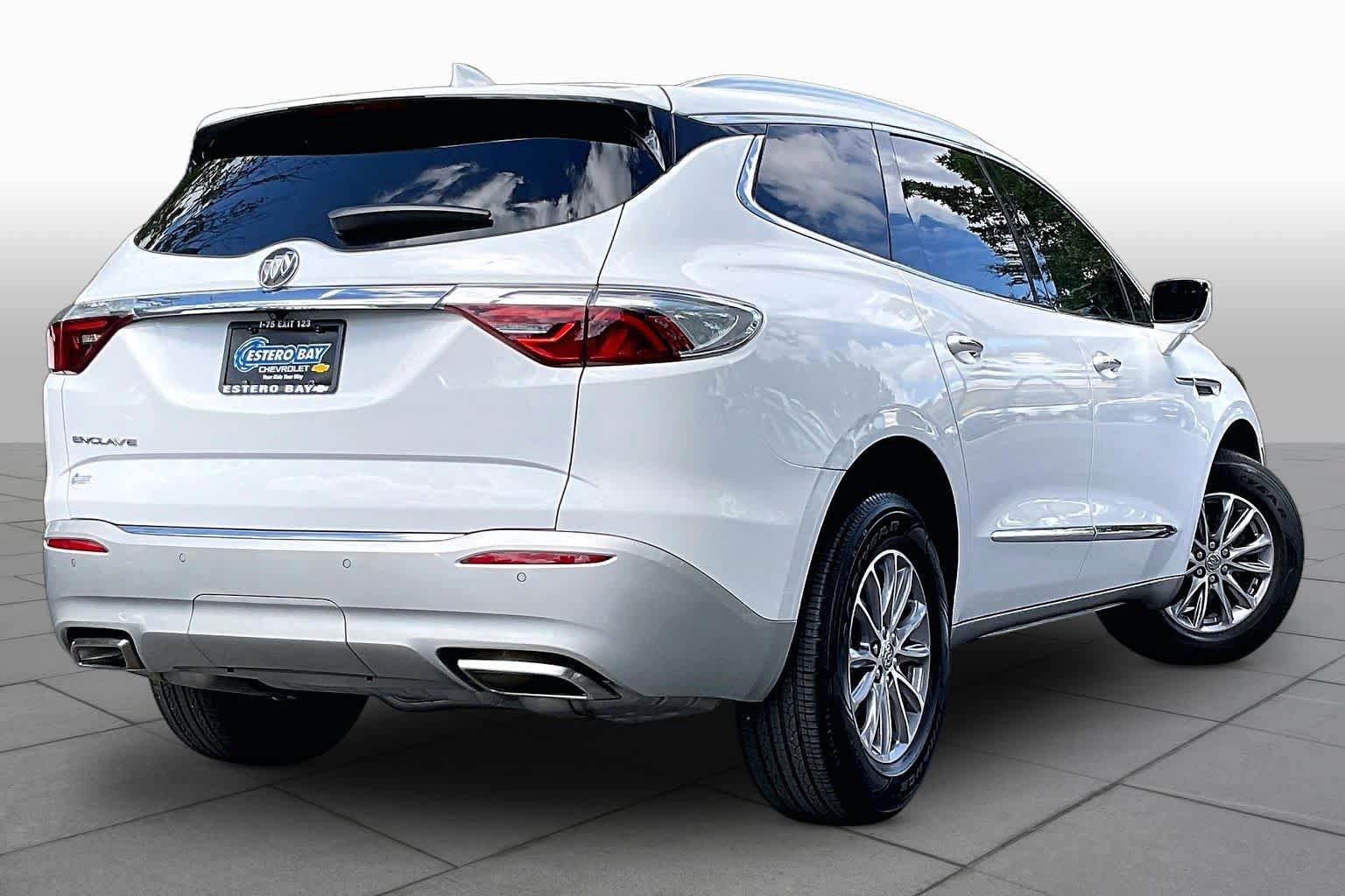 Used 2023 Buick Enclave Essence FWD image 25