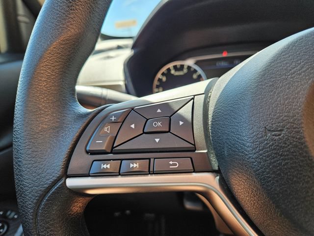 Used 2024 Nissan Altima 2.5 SV FWD image 37