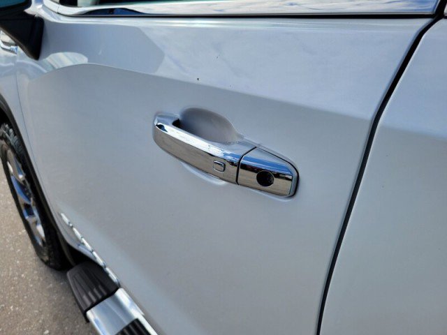 Certified 2022 GMC Sierra 1500 SLT image 11