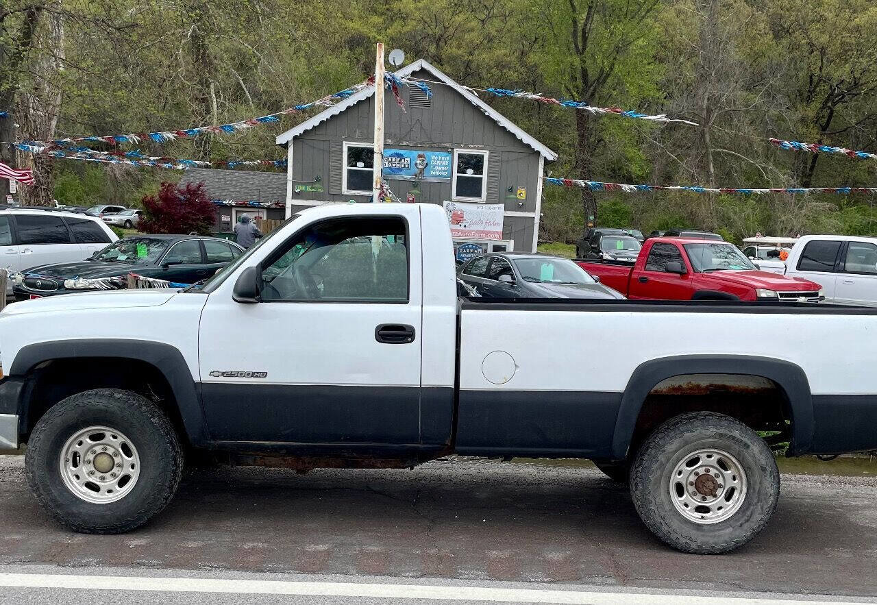 Used 2002 Chevrolet Silverado 2500 4x4 Regular Cab image 2