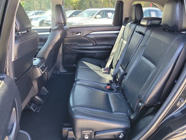 Used 2016 Toyota Highlander XLE image 15