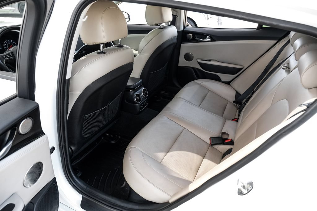 Used 2019 Kia Stinger w/ Sun & Sound Package RWD image 42