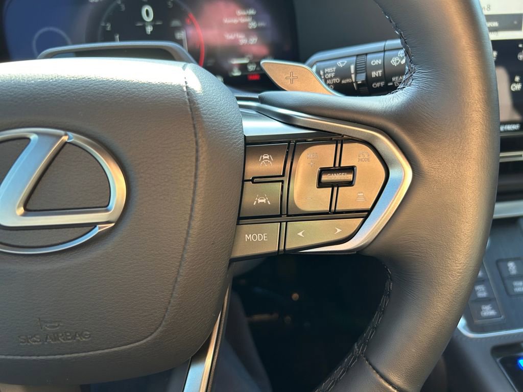 Used 2026 Lexus GX 550 AWD/4WD image 16