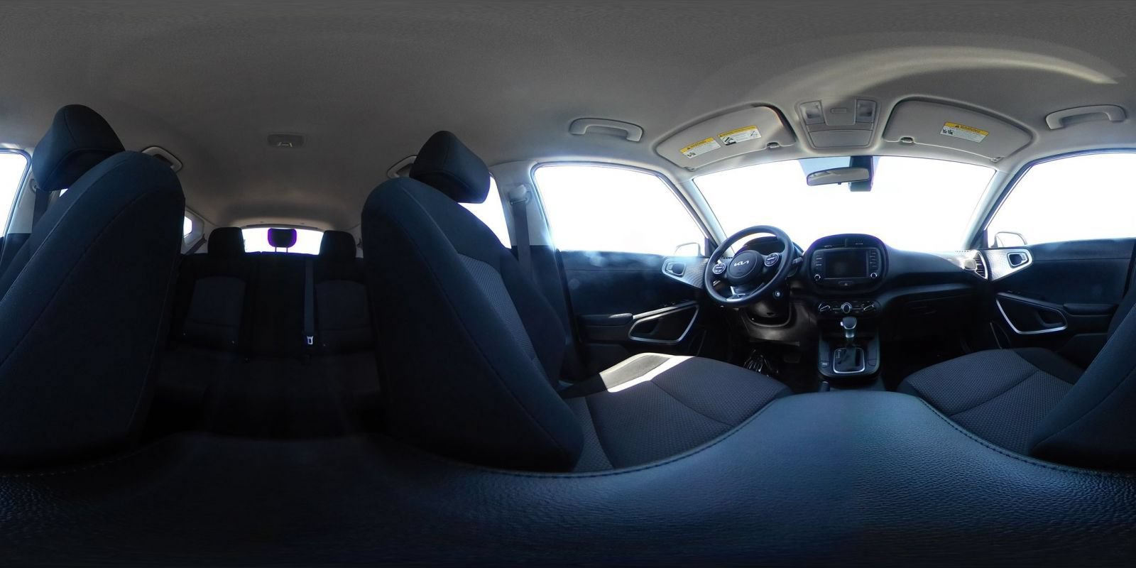 Used 2025 Kia Soul LX w/ LX Technology Package FWD image 42