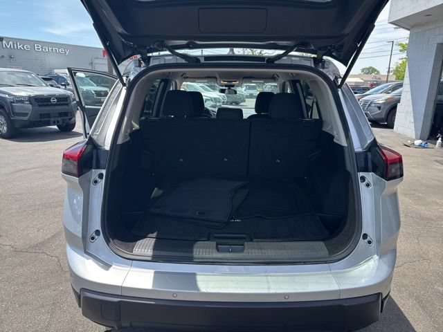 Used 2024 Nissan Rogue S AWD/4WD image 21