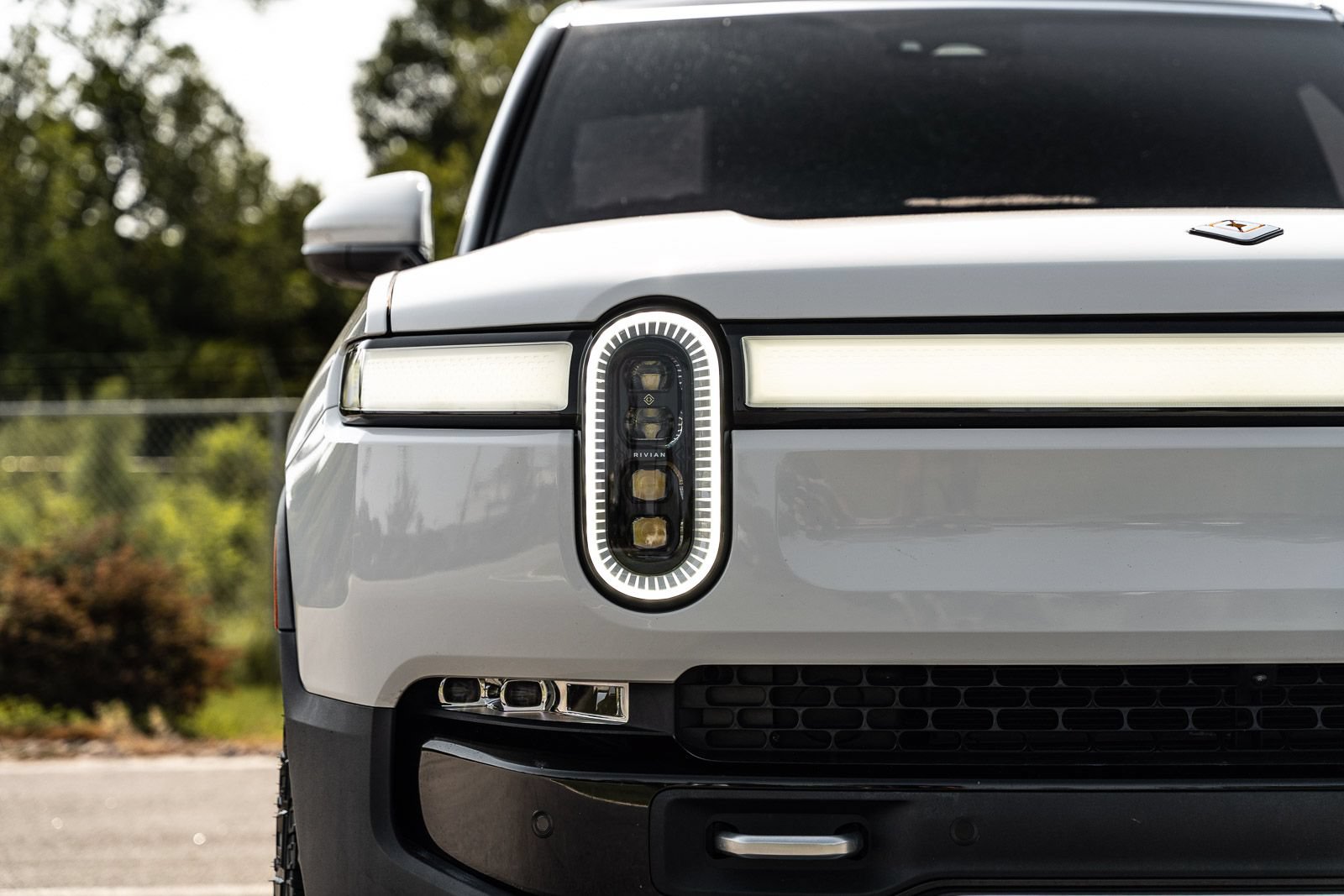 Used 2023 Rivian R1S Adventure AWD/4WD image 12