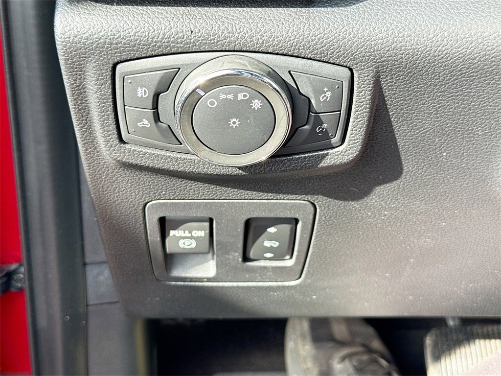 Used 2020 Ford F150 Lariat w/ Equipment Group 502A Luxury image 17