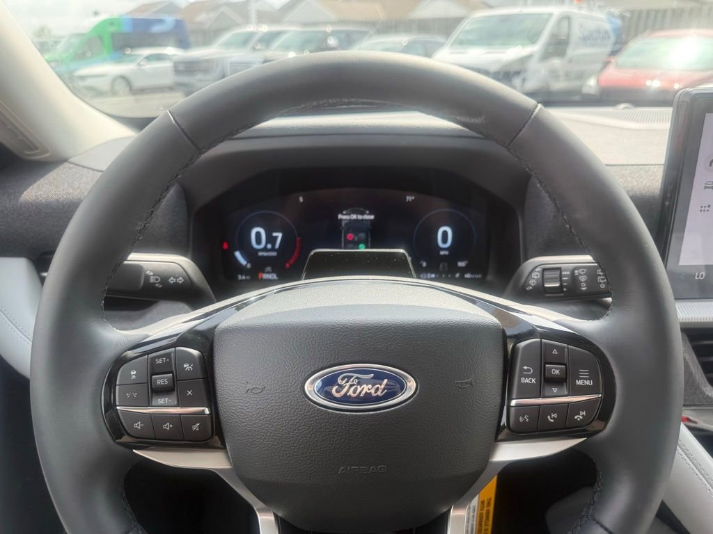 New 2026 Ford Explorer Platinum AWD/4WD image 17