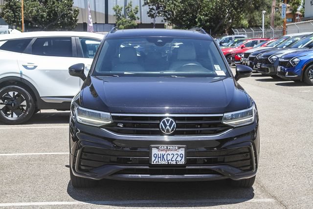Used 2023 Volkswagen Tiguan SE R-Line FWD image 3
