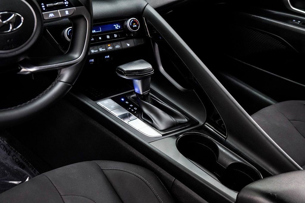 Used 2021 Hyundai Elantra SEL w/ Convenience Package image 20