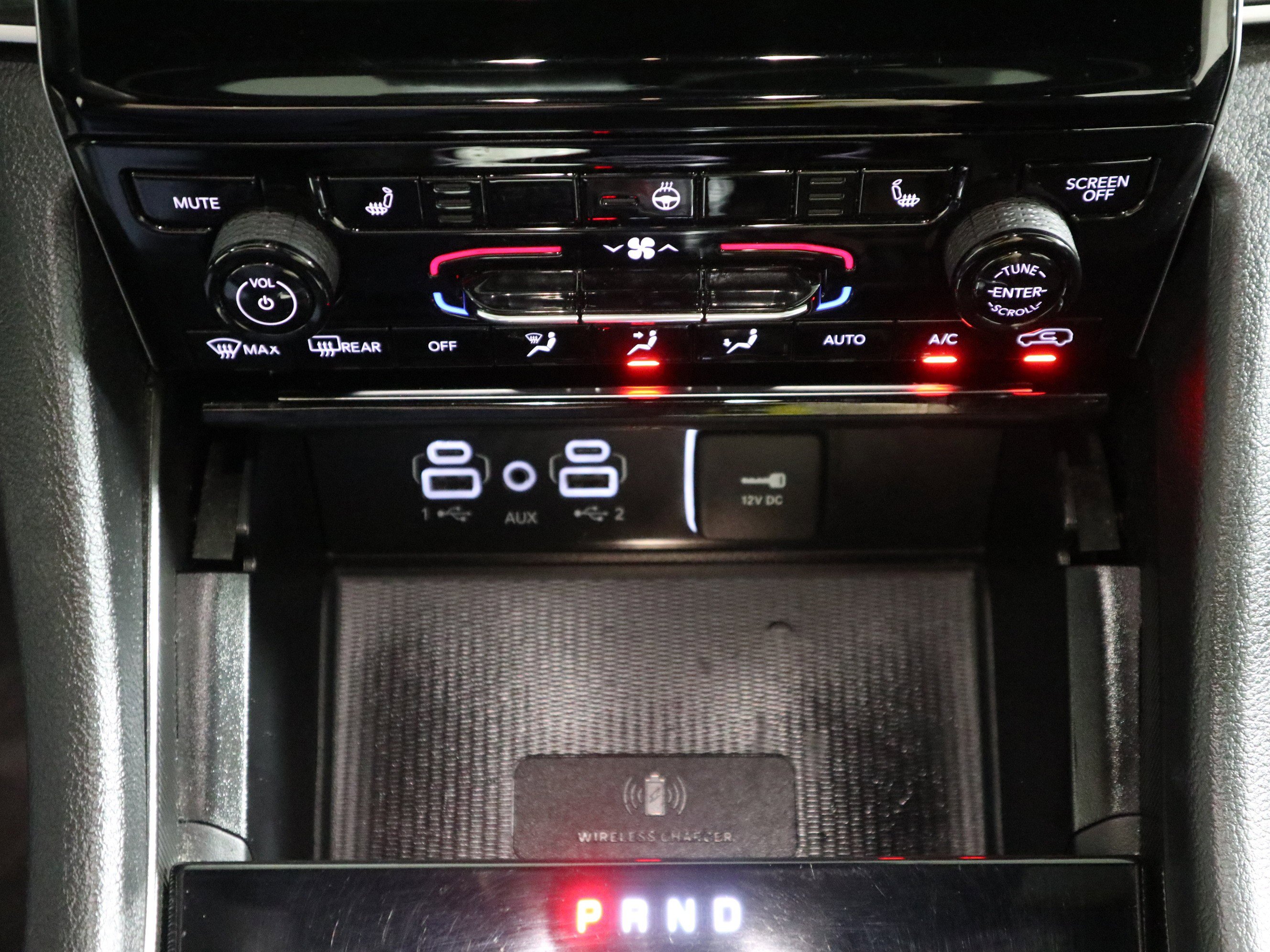 Used 2024 Jeep Grand Cherokee L Laredo image 30