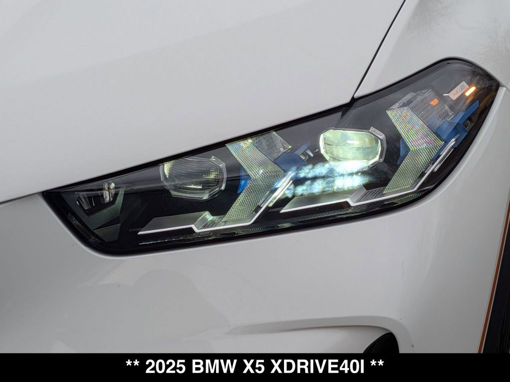 Certified 2025 BMW X5 xDrive40i w/ Parking Assistance Package AWD/4WD image 18