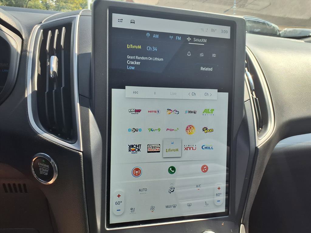 Used 2023 Ford Edge SEL w/ Convenience Package image 14