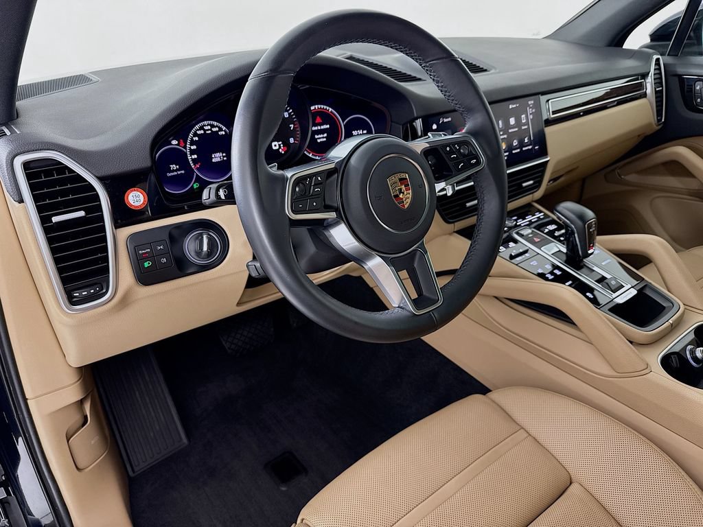 Certified 2023 Porsche Cayenne Platinum Edition AWD/4WD image 4