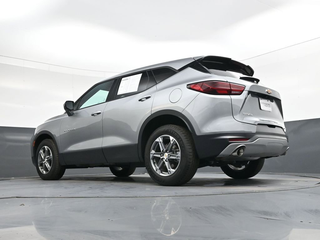 Used 2023 Chevrolet Blazer LT w/ Driver Confidence Package image 28