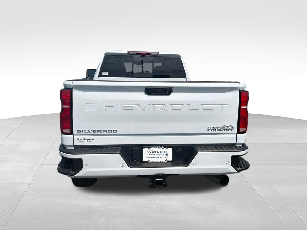 Used 2026 Chevrolet Silverado 2500 High Country w/ High Country Premium Package AWD/4WD video 4