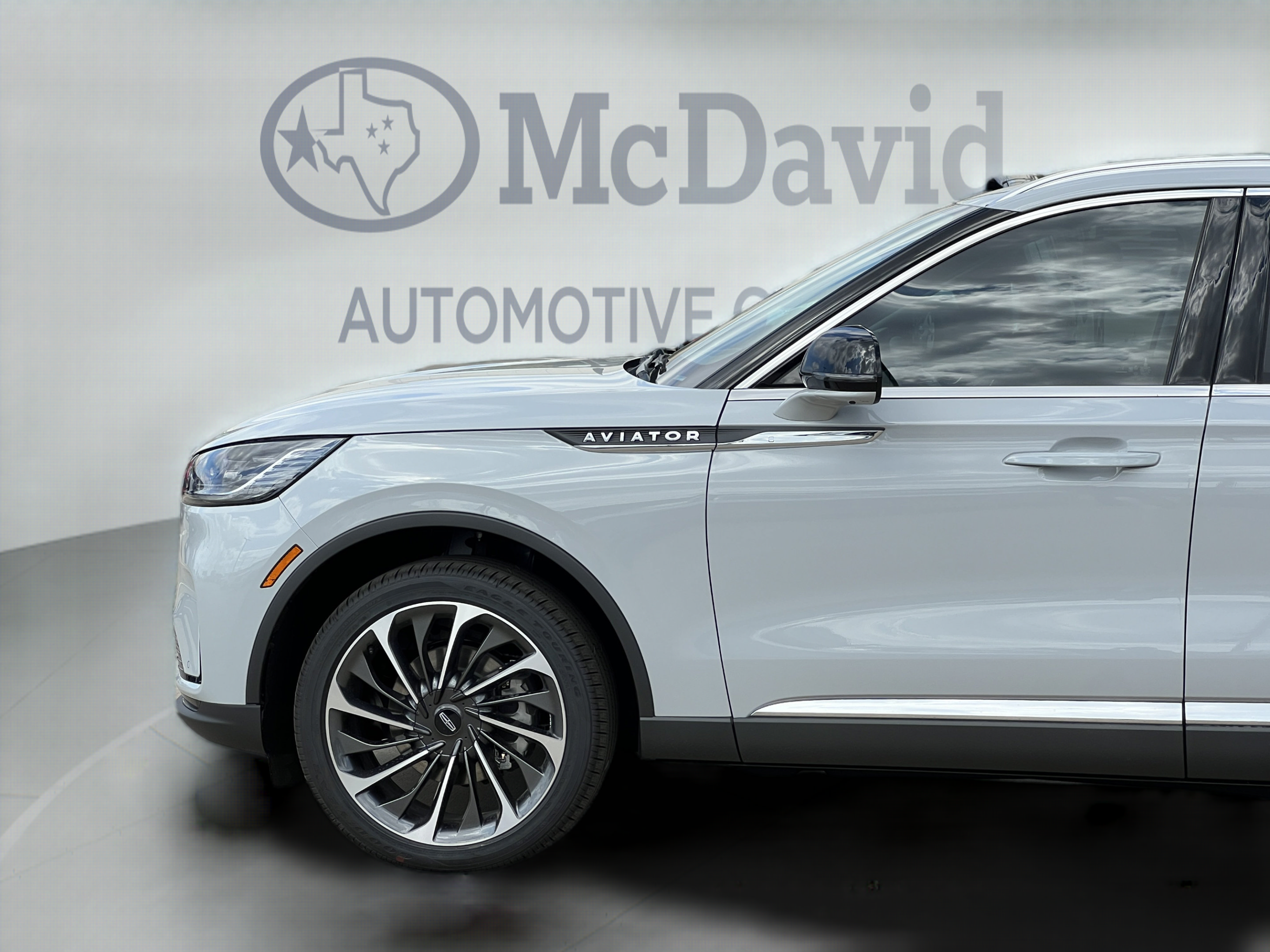 New 2027 Lincoln Aviator Reserve AWD/4WD image 9