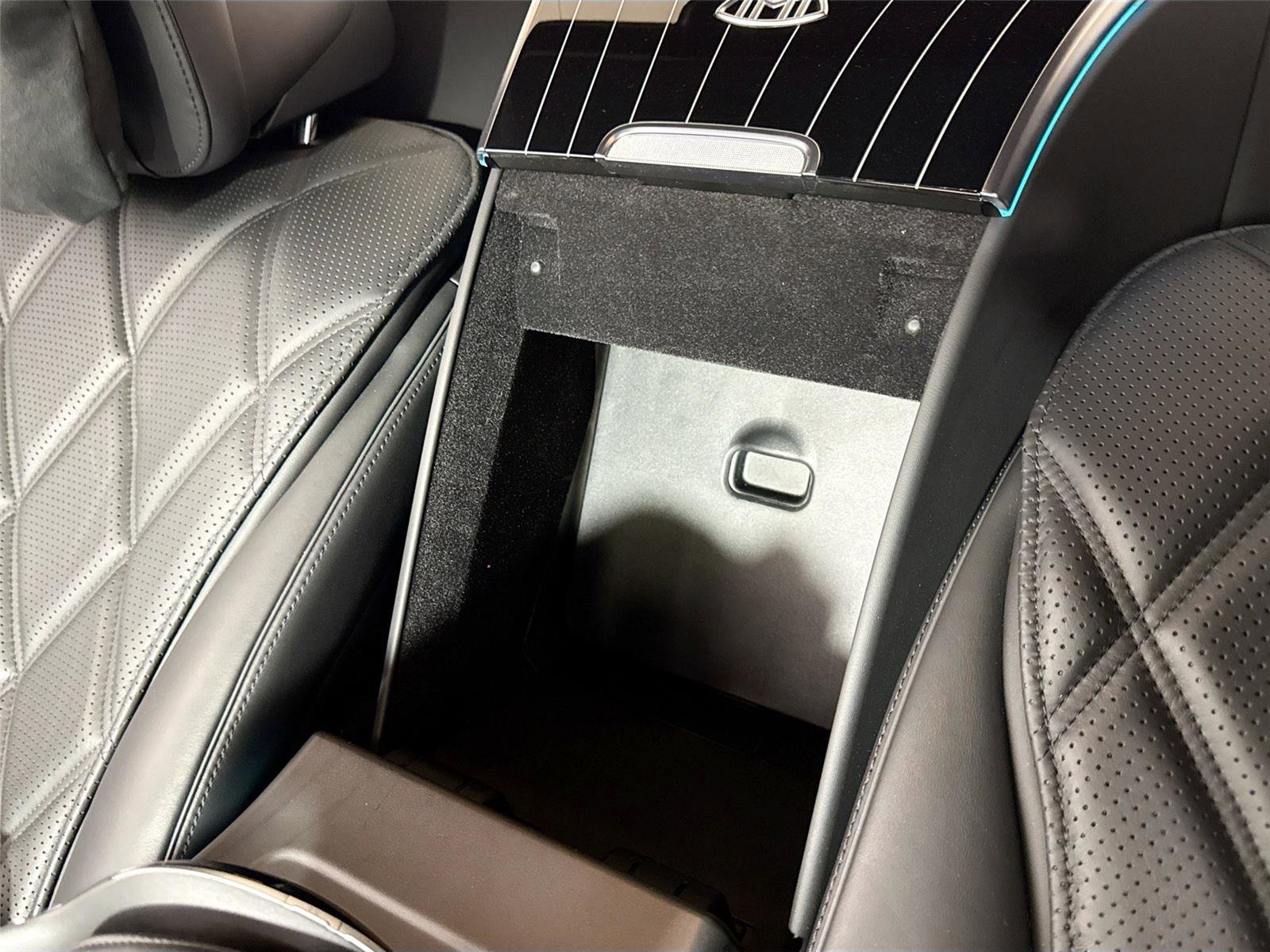 Used 2022 Mercedes-Benz Maybach S 580 4MATIC image 28