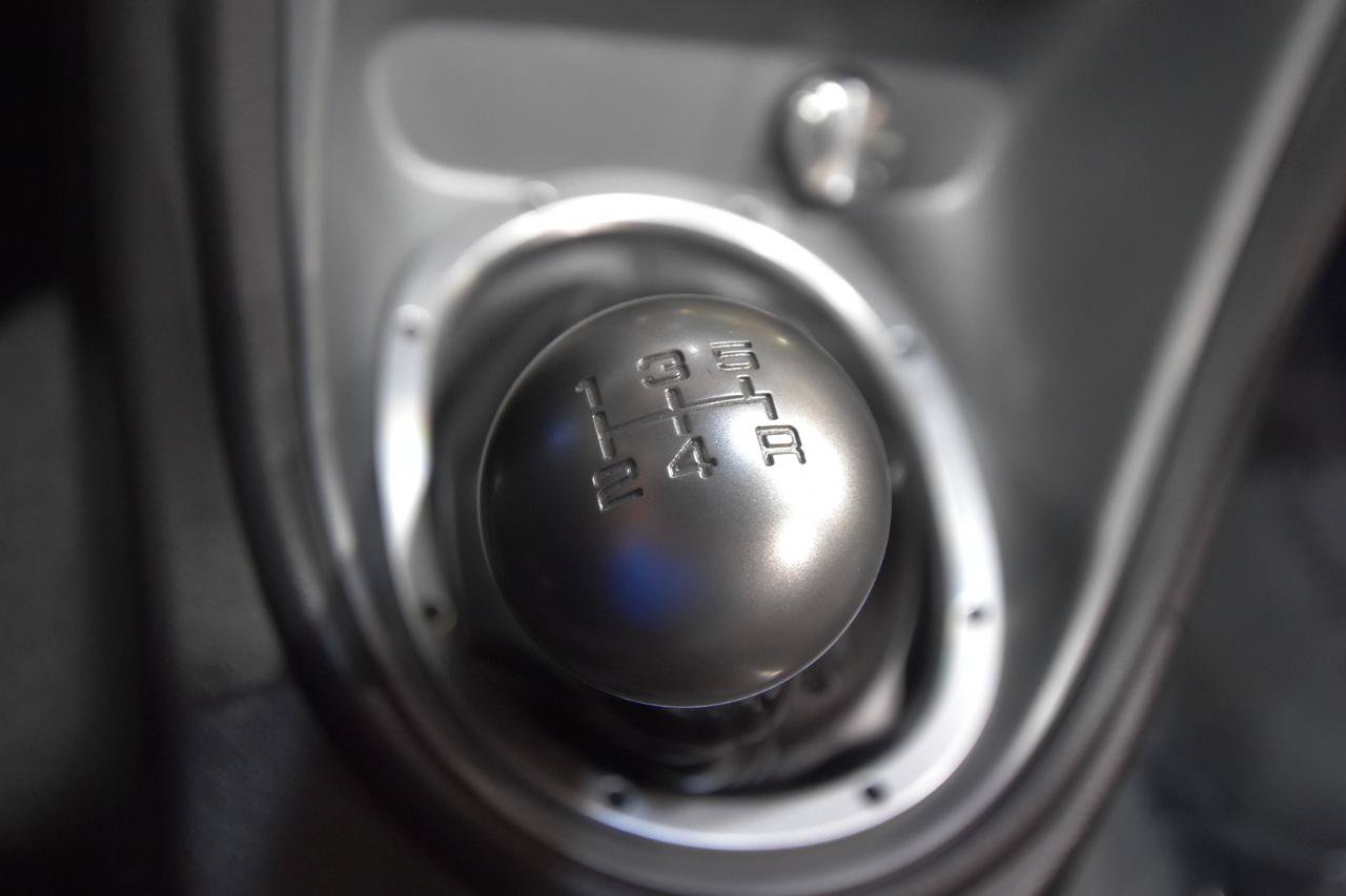 Used 2004 Ford Mustang Mach 1 RWD image 29