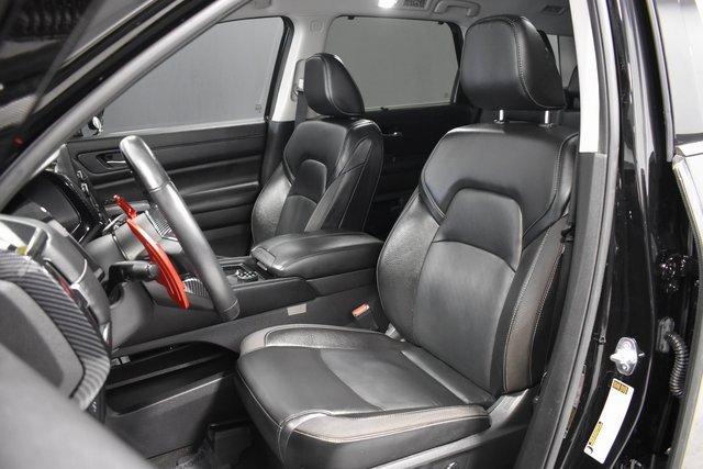 Used 2022 Nissan Pathfinder SL w/ Lighting Package (N92) image 5