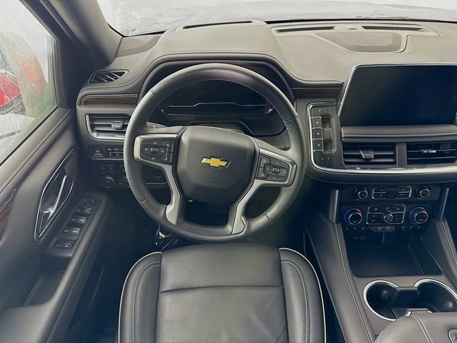 Used 2024 Chevrolet Suburban Premier image 26