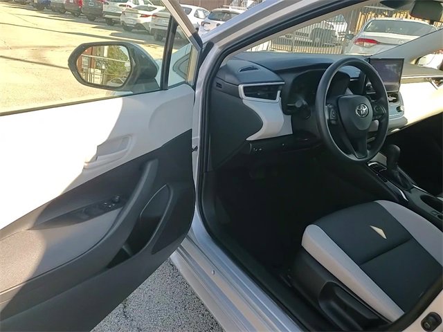 Used 2026 Toyota Corolla LE image 10