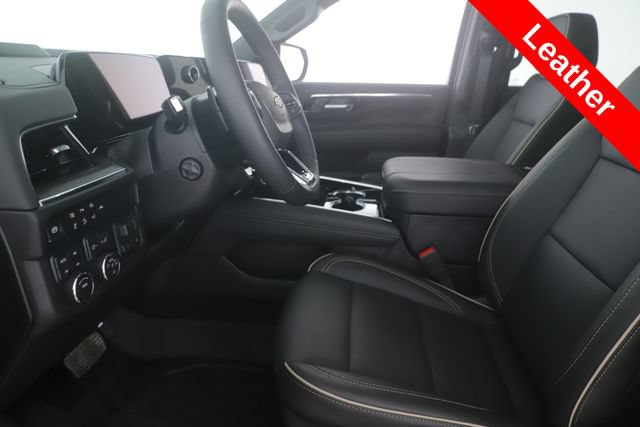Used 2026 Chevrolet Tahoe Premier w/ Sun And Tow Package AWD/4WD image 16