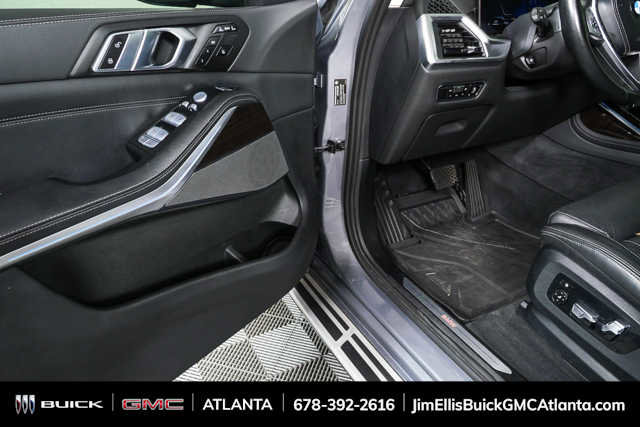 Used 2023 BMW X7 xDrive40i image 8