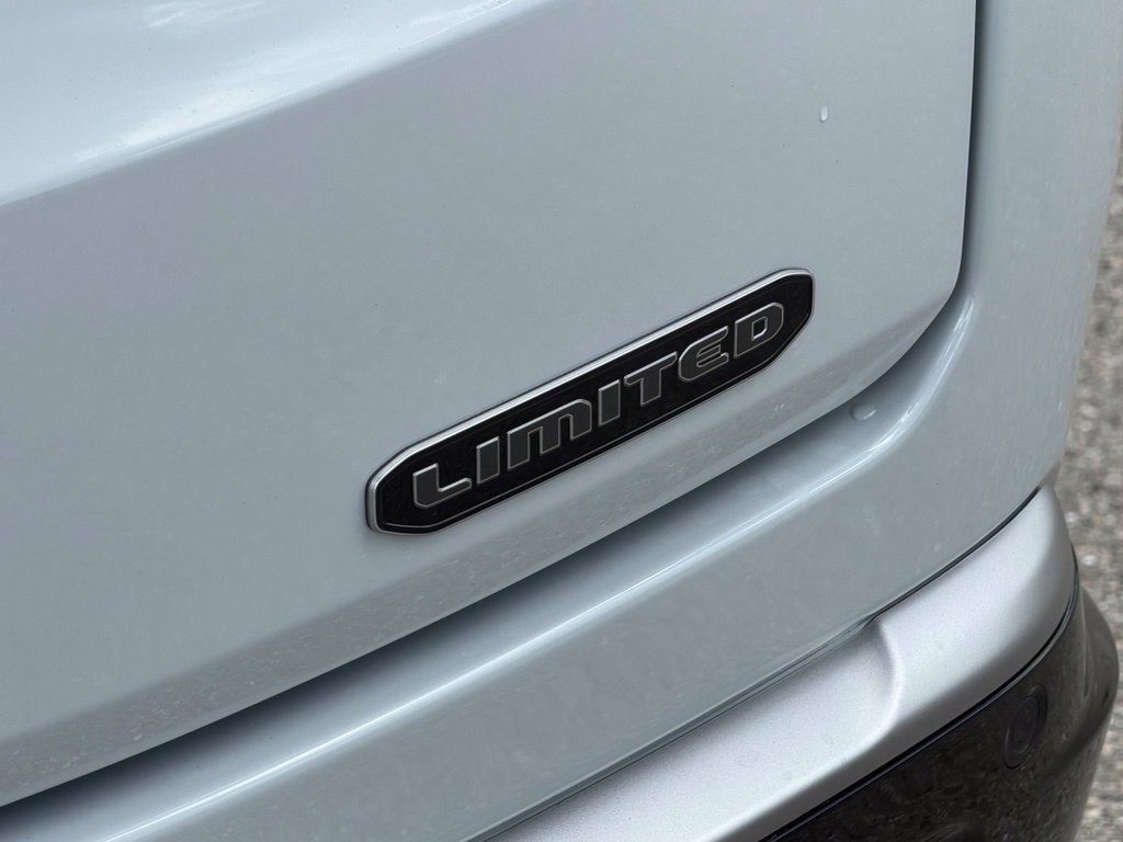 New 2026 Jeep Grand Wagoneer Limited AWD/4WD image 38
