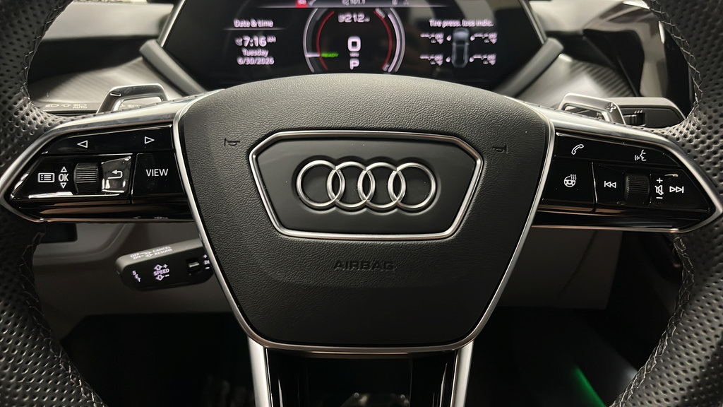 Used 2023 Audi RS e-tron GT w/ Carbon Performance Package AWD/4WD image 15