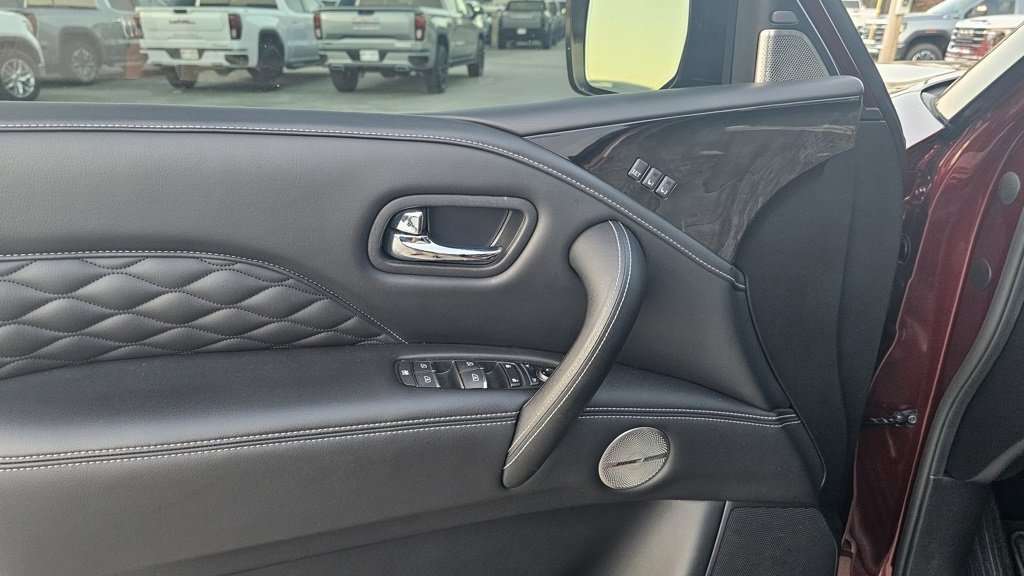 Used 2022 INFINITI QX80 Sensory w/ Cargo Package image 11