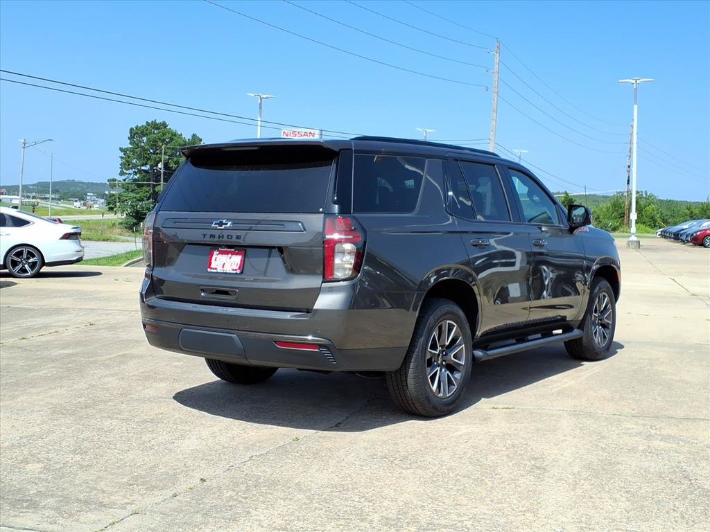 Used 2021 Chevrolet Tahoe Z71 w/ Luxury Package AWD/4WD image 4