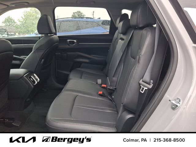 Certified 2025 Kia Sorento S w/ Panoramic Sunroof Package AWD/4WD image 12