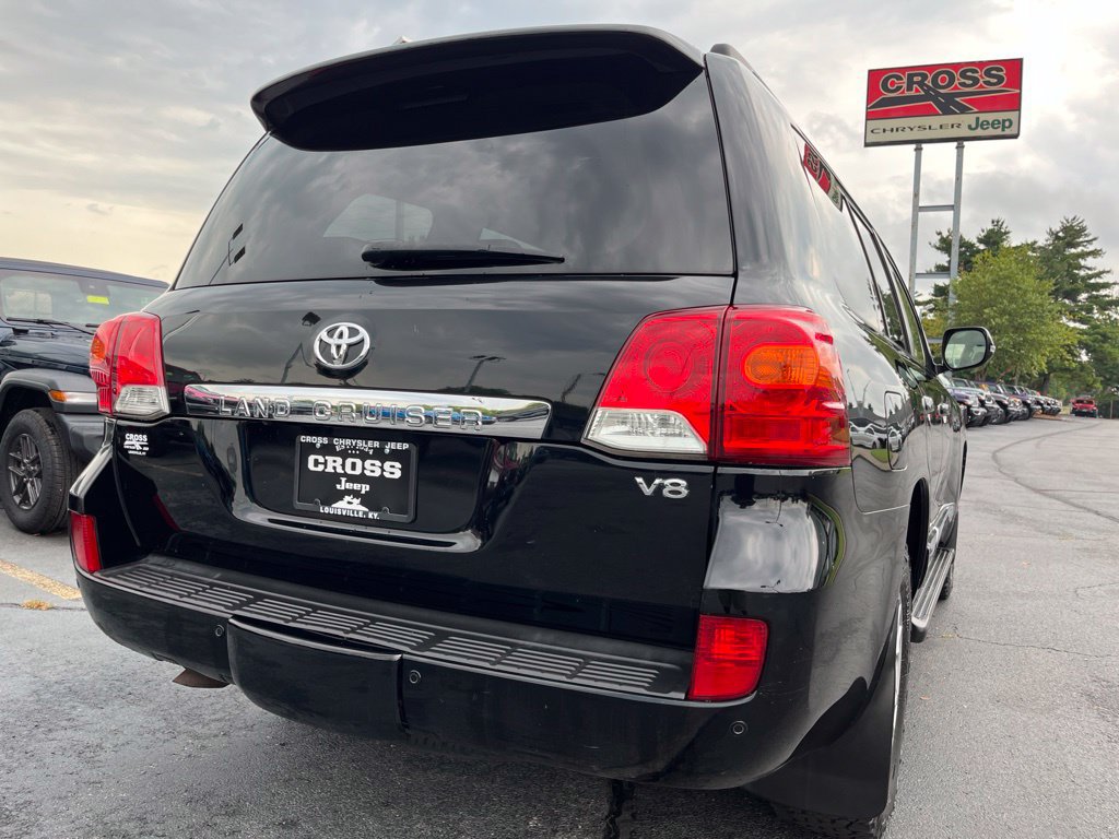 Used 2014 Toyota Land Cruiser AWD/4WD image 41