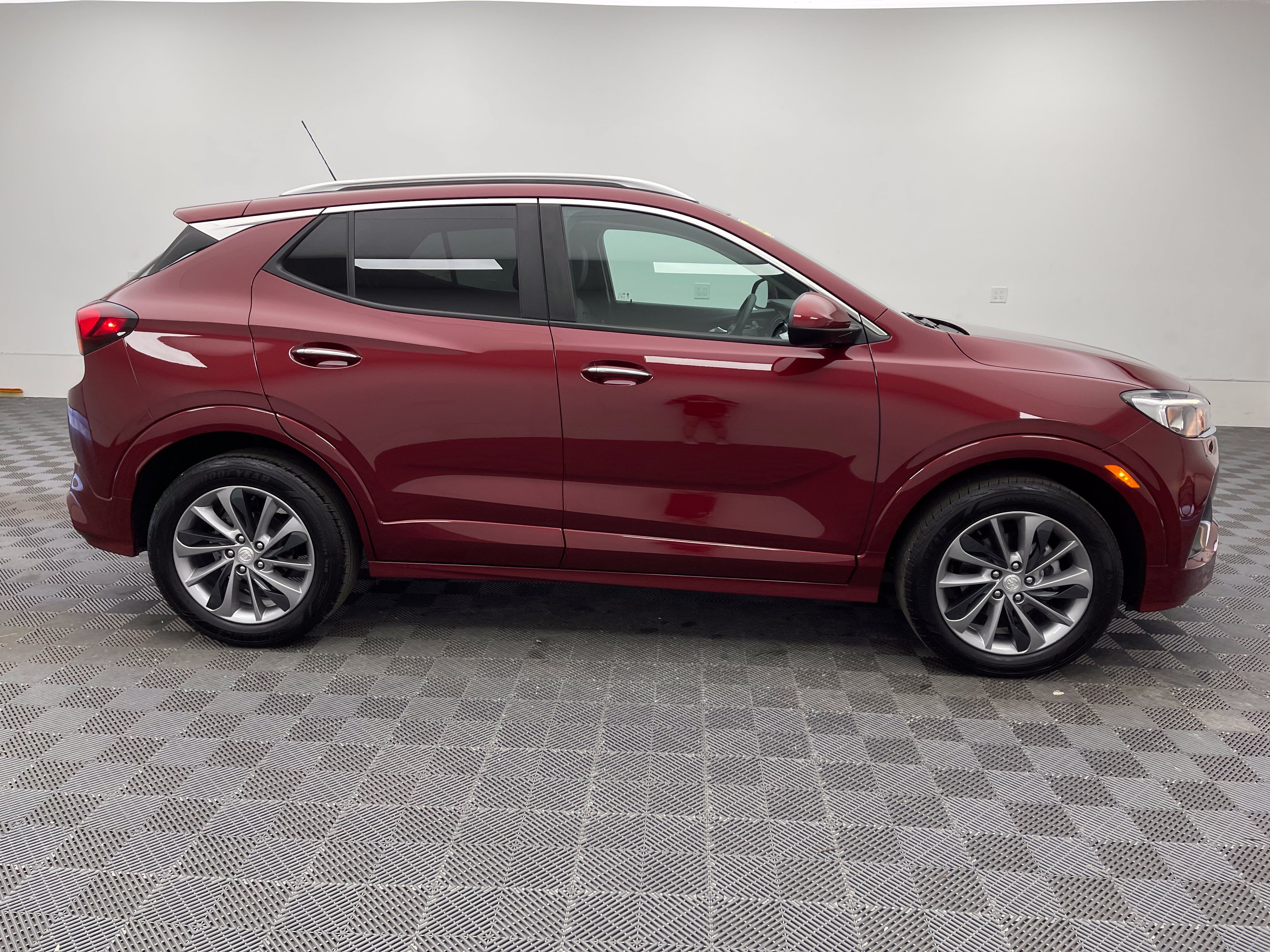 Used 2023 Buick Encore GX Select w/ Sport Touring Package FWD image 6