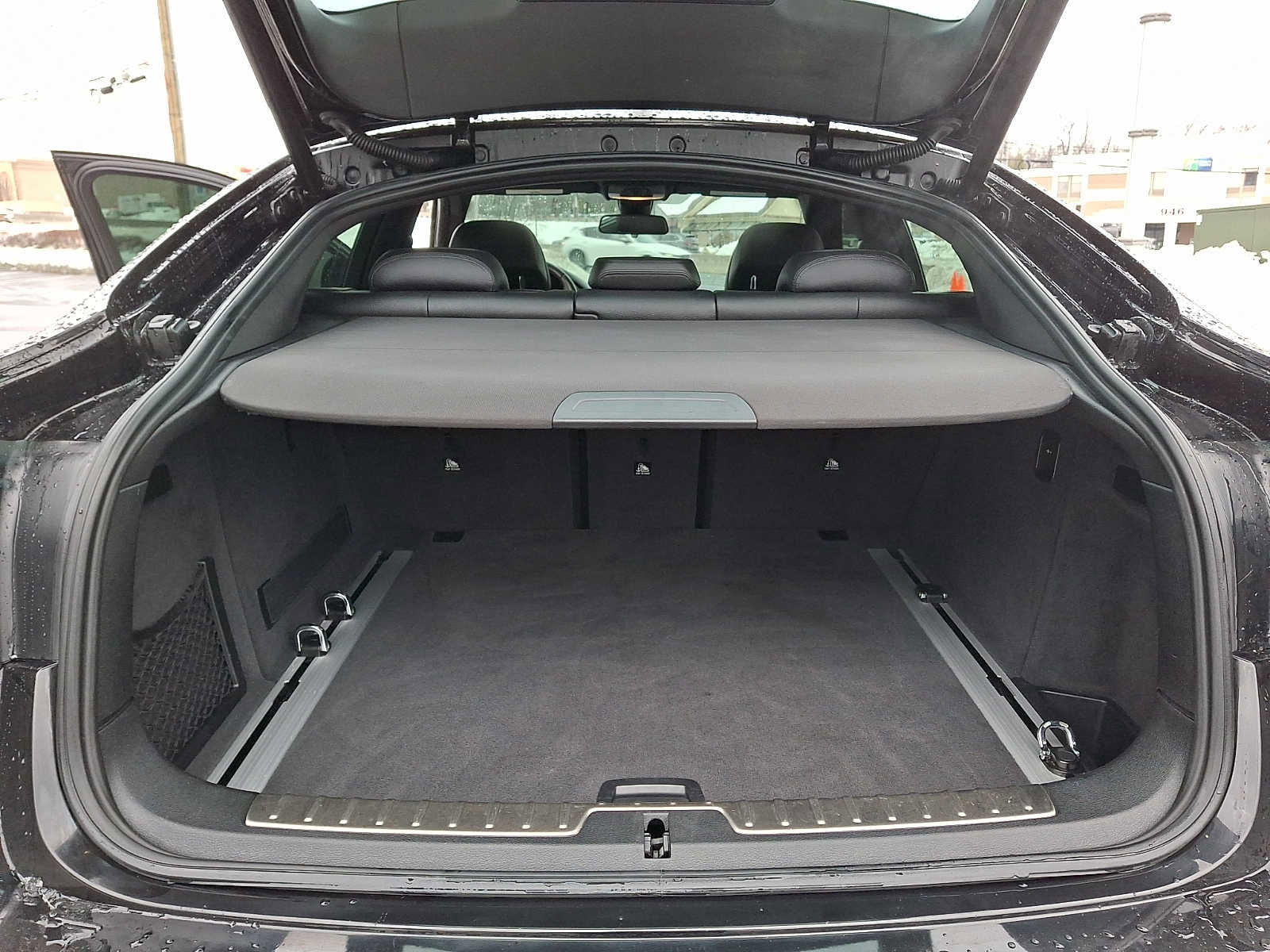 Used 2017 BMW X6 xDrive35i w/ M Sport Package image 26