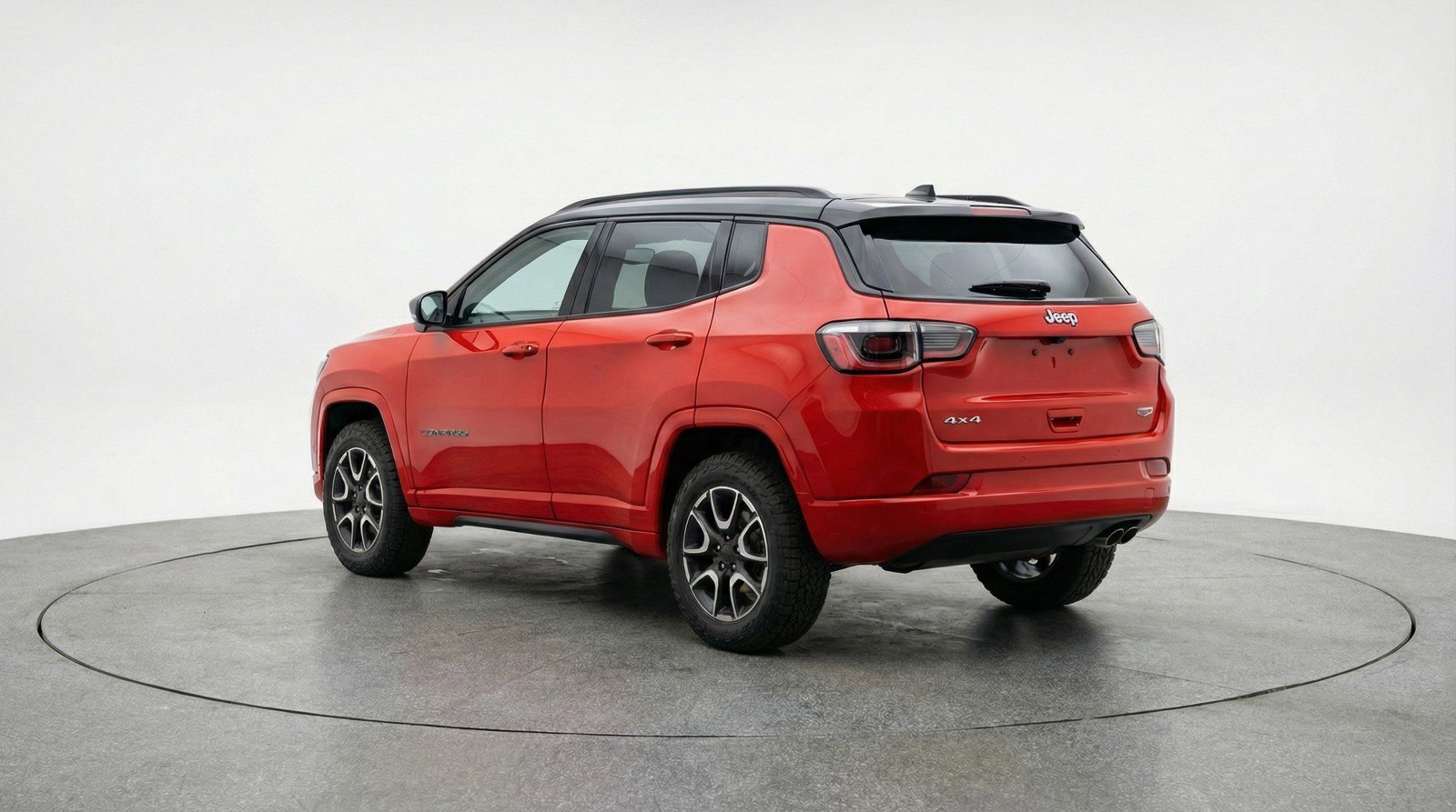 Used 2025 Jeep Compass Trailhawk image 6