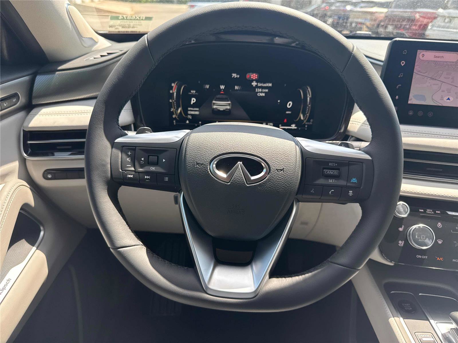 New 2027 INFINITI QX60 Luxe FWD image 17