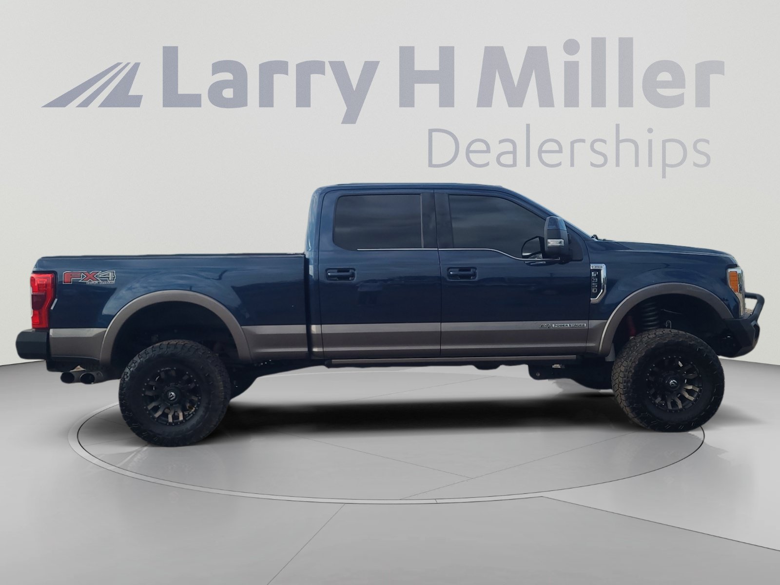 Certified 2018 Ford F350 King Ranch w/ King Ranch Ultimate Package AWD/4WD image 6